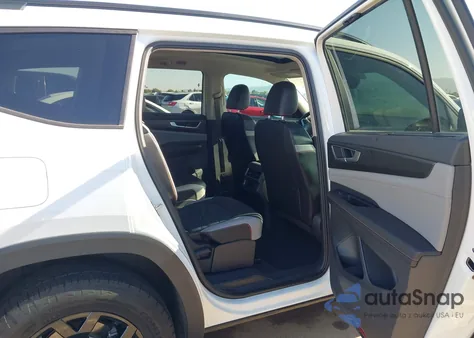 2024 Volkswagen Atlas 2.0T Peak Edition Se W/Technology z USA, uszkodzony, nr VIN 1V2CR2CAXRC589880